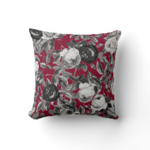 Elegantes Rosas blancos negros vintage sobre rojo 