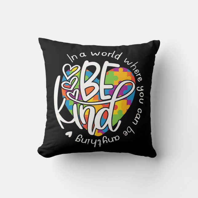 Cojín Decorativo En Un Mundo Donde Puedes Ser Algo Amable (Anverso)