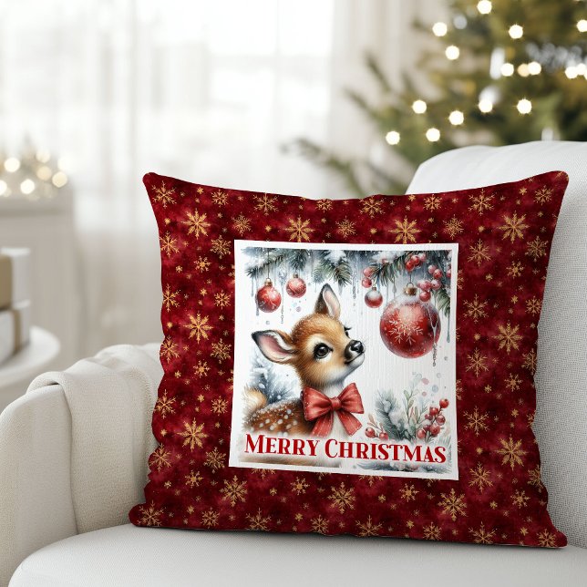 Cojín Decorativo Encantadora escena navideña de bosque nevado con c (Enchanting baby fawn snowy forest scene Christmas pillow)