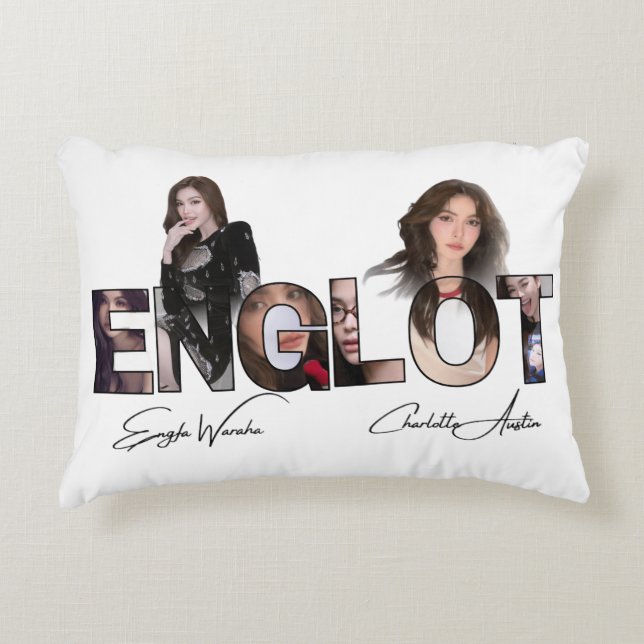 Cojín Decorativo Englot - Engfa Waraha e Charlotte Austin (Anverso)