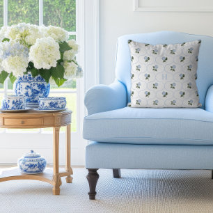 Cojín Decorativo Enrejado de Hortensia Azul con Monograma  