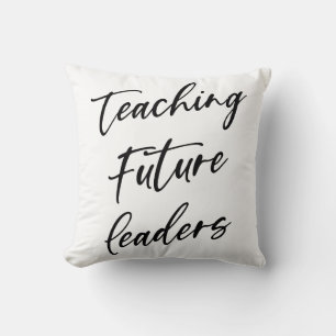 Cojín Decorativo Enseñando a los futuros líderes