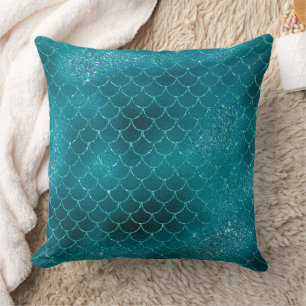 Cojín Decorativo Escamas de sirena oscuras místicas y tridente de o