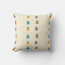 Cojín Decorativo Escarabajo en suelo marrón