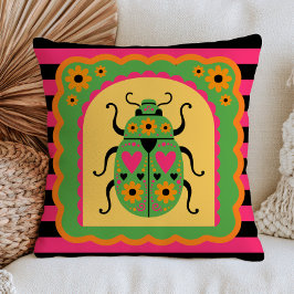 Cojín Decorativo Escarabajo verde con corazones rayas rosadas Cotta