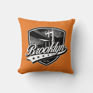 Cojín Decorativo Escudo de Brooklyn con diseño Swoosh