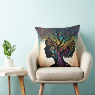 Cojín Decorativo **"Esencia de la Tierra: Dama Abstracta Madre Natu