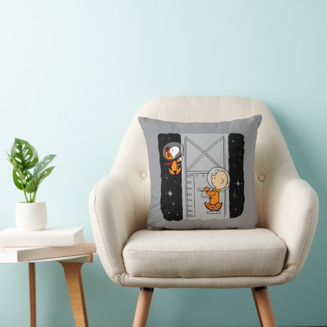 Cojín Decorativo ESPACIO | Snoopy y Charlie Brown (Silla)
