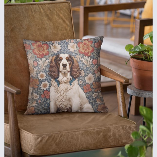 Cojín Decorativo Español Elegante En Fondo Floral (Subido por el creador)