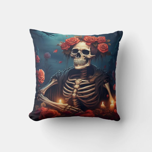 Cojín Decorativo Esqueleto con corona de Rosas (Anverso)
