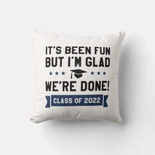 Cojín Decorativo Estamos acabados clase de 2022
