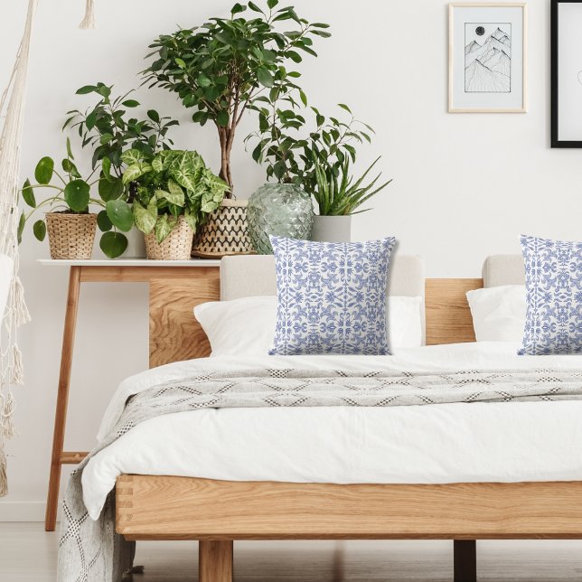 Cojín Decorativo Estilo de época Dusty Blue y White Patterned (Subido por el creador)