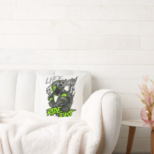 COJÍN DECORATIVO ESTILO DE VIDA RÁPIDO RÍO LENTO