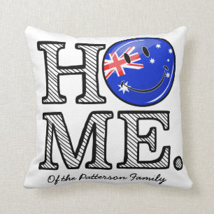 Cojín Decorativo Estreno de una casa australiano sonriente de la