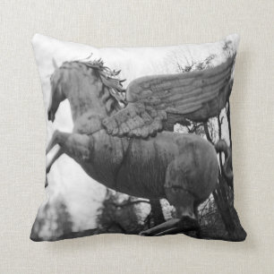 Cojín Decorativo Europa, Austria, Salzburgo. Estatua de caballo ala