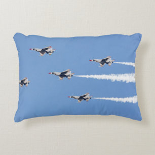 Cojín Decorativo F-16 Thunderbirds volando en la formación de cinco