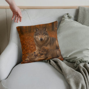 Cojín Decorativo Familia de lobos de otoño cachorros juguetones en 