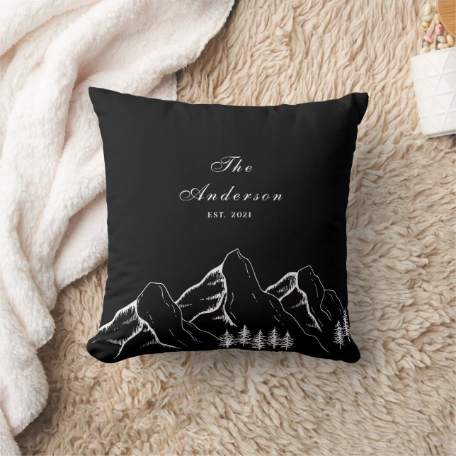 Cojín Decorativo Familia del pino de la montaña negra de medianoche (Manta)