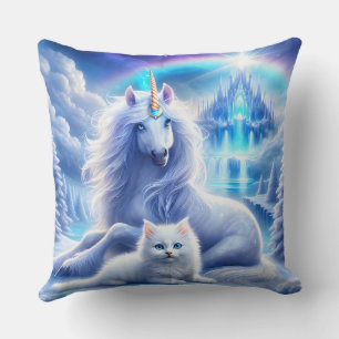 Cojín Decorativo Fantasía de invierno con unicornio y gatito hermos