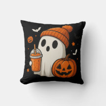 Fantasma de Halloween con calabaza y bebida