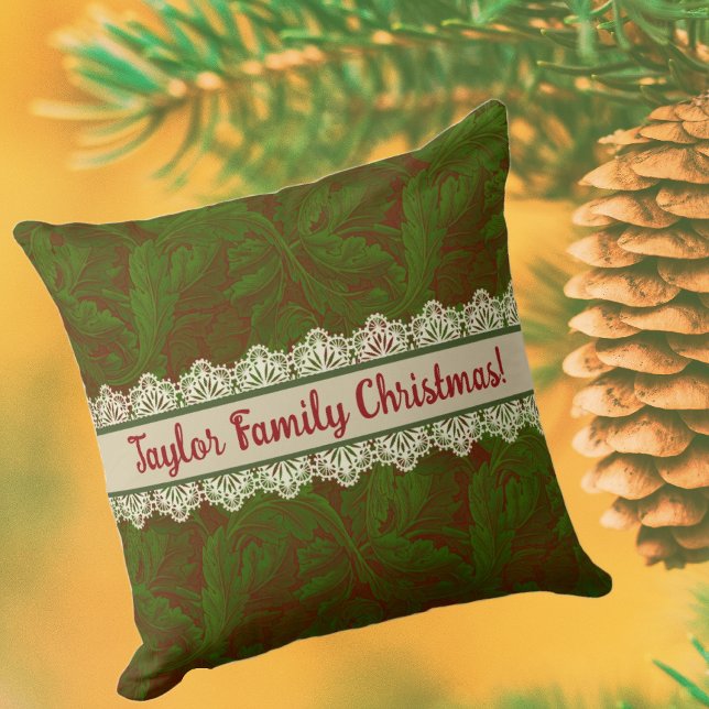 Cojín Decorativo Farmhouse William Morris Holiday (Start a new family tradition with these personalized pillows.)
