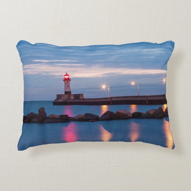 Cojín Decorativo Faro de Duluth al amanecer (Anverso)