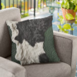 Cojín Decorativo Faux Green Leather Cow Spots Hide fur<br><div class="desc">El pelaje y el cuero son imágenes impresas. Este diseño se puede personalizar eligiendo la opción Editar diseño. También puede transferir a otros artículos. Póngase en contacto conmigo en colorflowcreations@gmail.com o utilice la opción de chat en la parte superior de la página si desea tener este diseño en otro producto...</div>