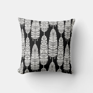 Cojín Decorativo Feathers boho: patrón blanco y negro
