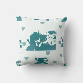 Cojín Decorativo Feline Friends. Adorable Kitten Duo.