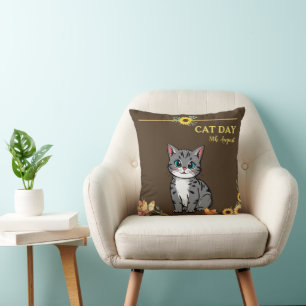 Cojín Decorativo Feliz Día Internacional del Gato Girasol Atigrado