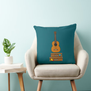 Cojín Decorativo Feliz Viaje con Equipaje y Guitarra