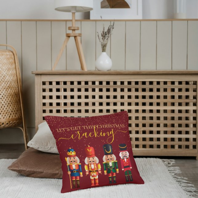 Cojín Decorativo Festividad moderna de Navidad Red Cute Nutcracker (Subido por el creador)