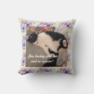Cojín Decorativo Fiesta de cumpleaños de gato esmoquin lindo Invita