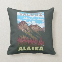 Fireweed y montañas - Valdez, Alaska