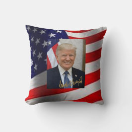 COJÍN DECORATIVO FIRMADO POR EL PRESIDENTE TRUMP