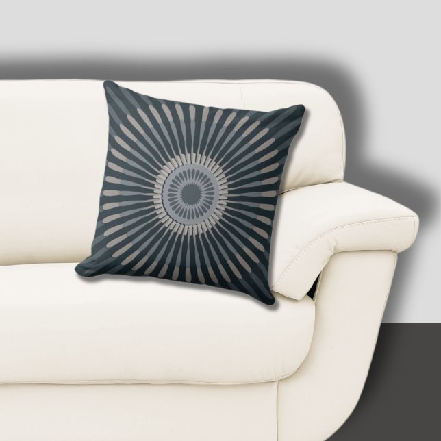Cojín Decorativo Flor de estrella moderna centrada en azul-gris (Modern Centered Blue-Gray Star Flower Throw Pillow)