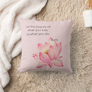 Cojín Decorativo Flor de Loto Rosa Cita de Belleza de Rumi
