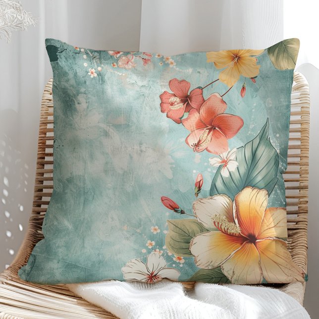 Cojín Decorativo Flor tropical boho Breezo (Boho Breezy Tropical Flower Throw Pillow on a sunny boho rattan chair.)