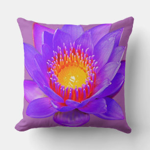 Cojín Decorativo Flor Violet Lotus