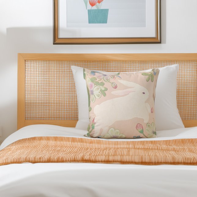 Cojín decorativo floral de conejo blanco caprichos (Whimsical comfort with our White Rabbit Pillow!)