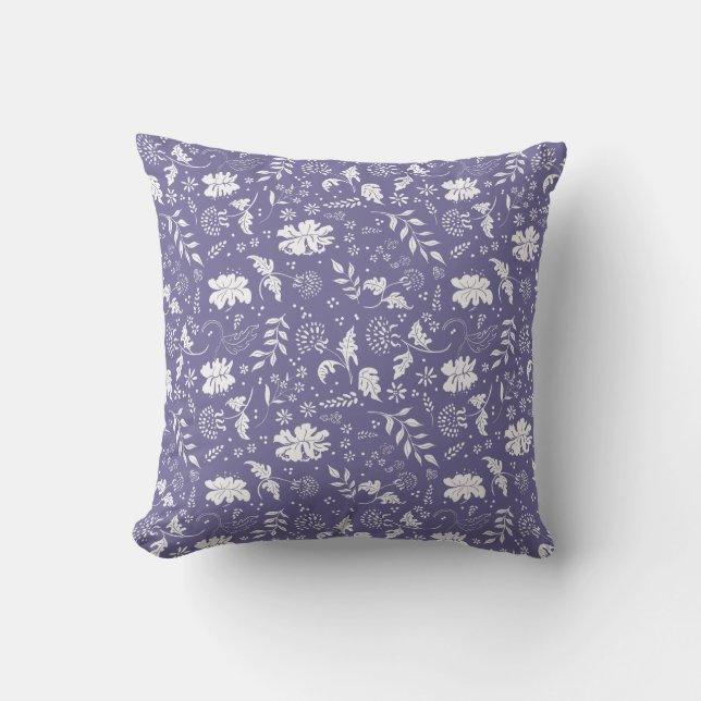 Cojín decorativo floral morado y blanco (Anverso)