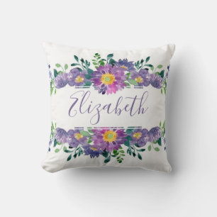 Cojín Decorativo floral personalizado de acuarela púrpura
