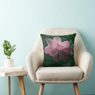 Cojín decorativo floral rosa