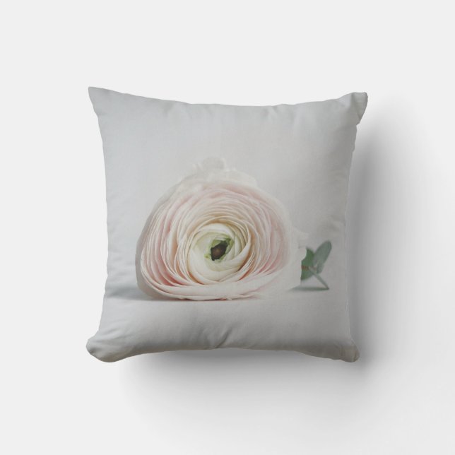 Cojín decorativo floral simple y elegante (Anverso)