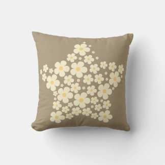 Cojín Decorativo Floral Star Pillow – Beige Botanical Home Decor 