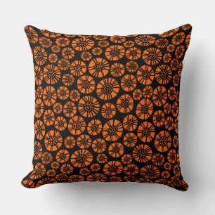 Cojín Decorativo Flores abstractas 031023 - Naranja en negro