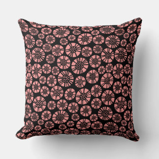 Cojín Decorativo Flores abstractas 031023 - Rosa suave en negro