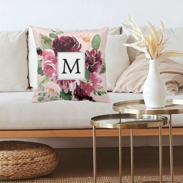 Cojín Decorativo Flores acuáticas modernas monogramadas (Subido por el creador)