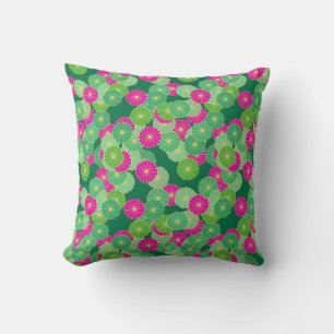 Cojín Decorativo Flores Art Decó en tonos verdes y fucsia