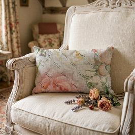 Cojín Decorativo Flores de Amor: Rosas Rosadas y Blancas Sobre Lino